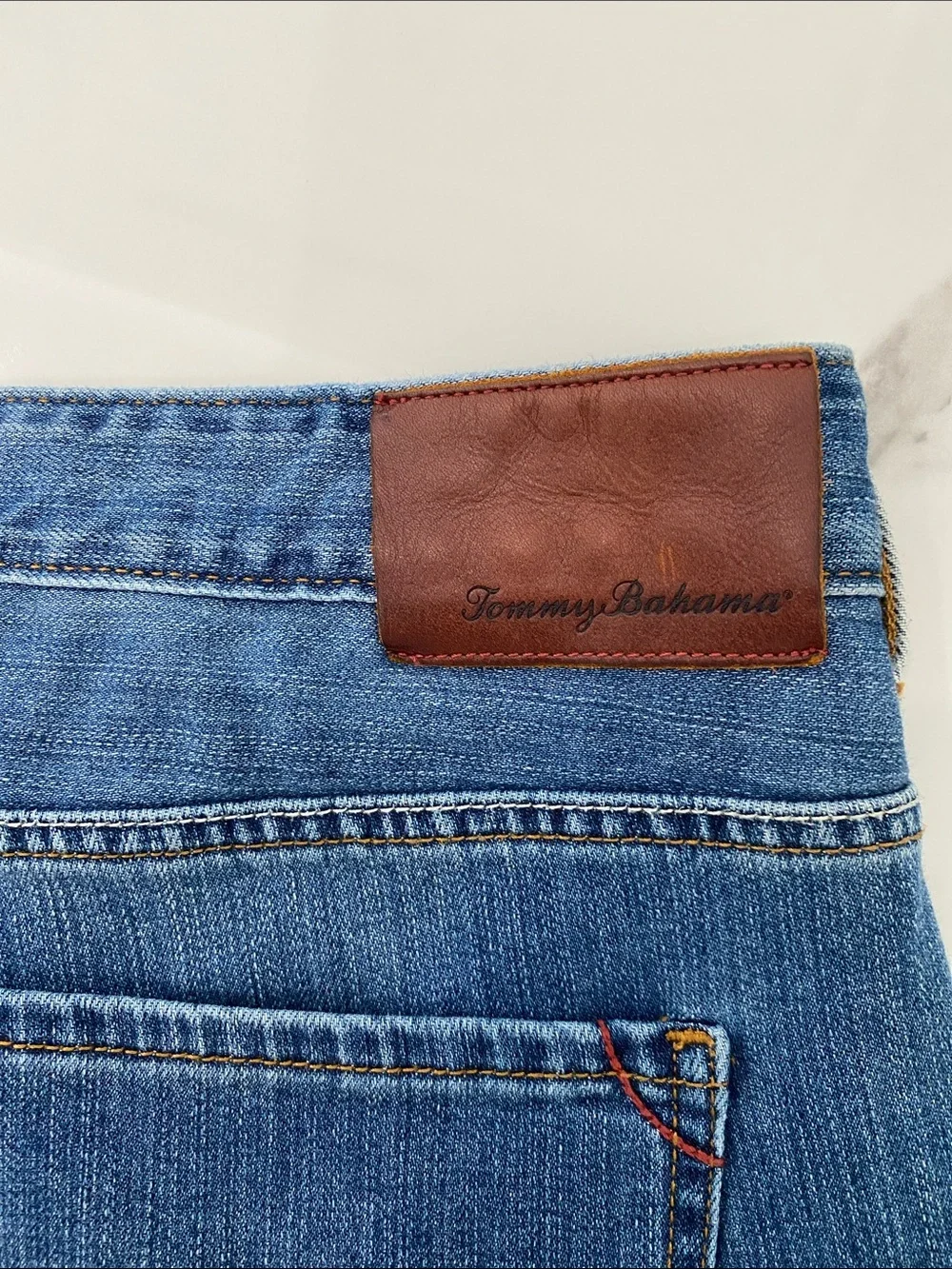 Tommy Bahama Men's Straight Leg Medium Blue Jeans